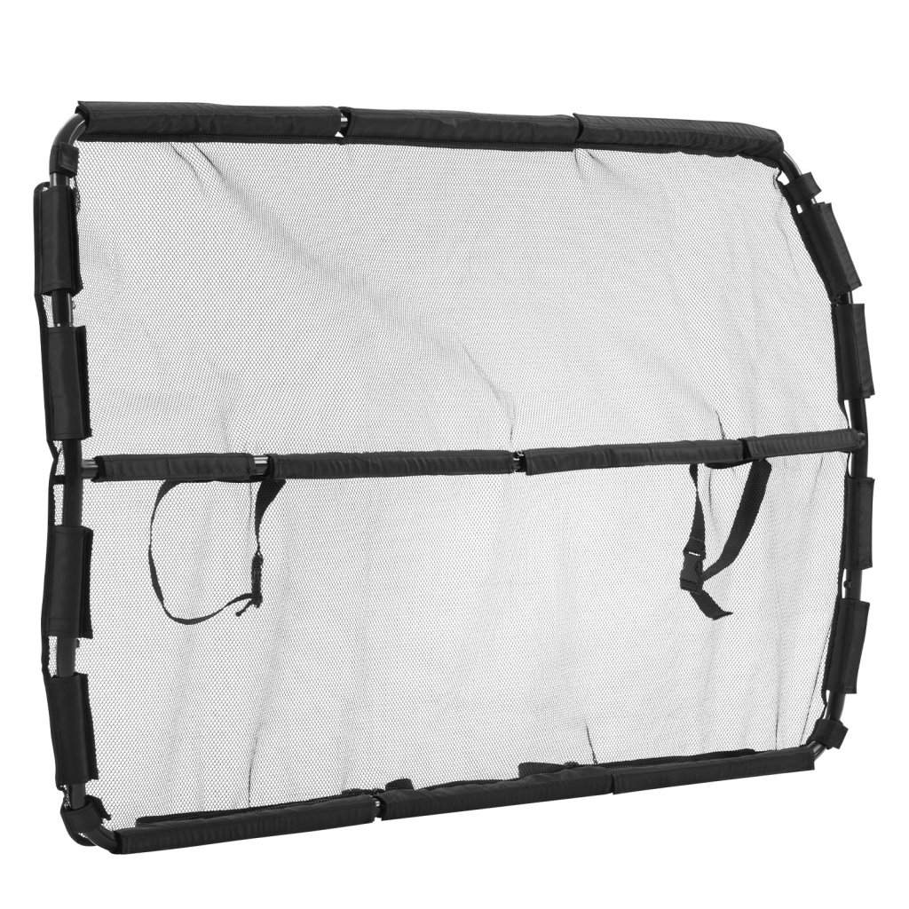 38697-11_zabrana-pro-psy-do-auta--montaz-na-predni-sedadla-o-sirce-50-delici-stena-pro-suv
