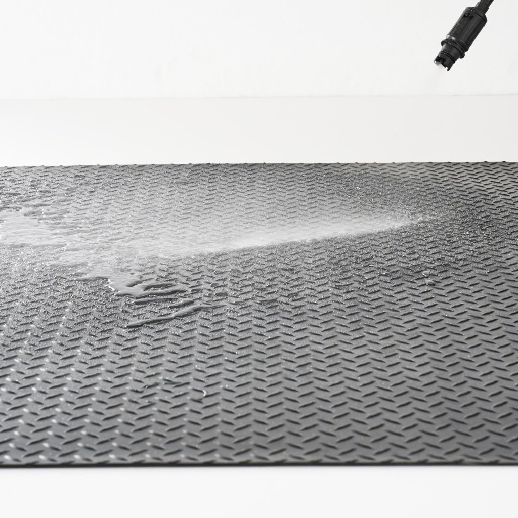 18814-2_us-xjckddxj48ftc1symv0-original-img-v1-garage-floor-mat-m100-10