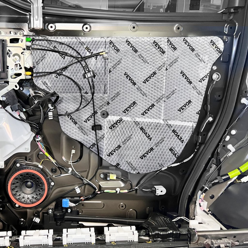 MAIN_23284-4_us-gydpzlbdjxj3ugx2hv0-original-img-v1-mass-barrier-m100-1-12