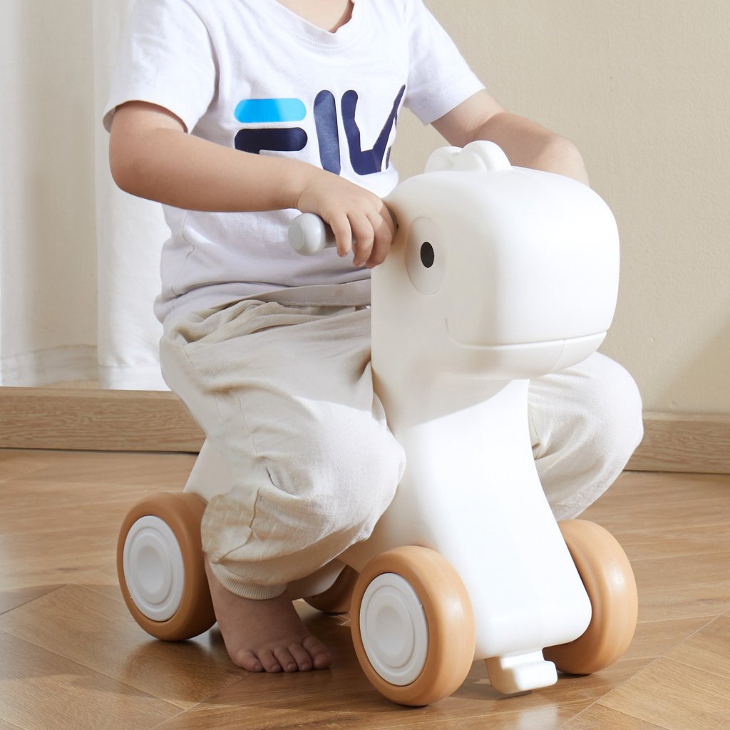 MAIN_19033-4_us-etybmhssldgnrhg1rv0-original-img-v1-rocking-horse-m100-1-12