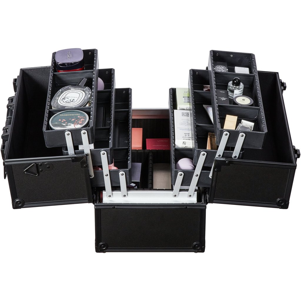 MAIN_22477-2_us-hzxxstszks00z8n9wv0-original-img-v1-makeup-train-case-m100-10