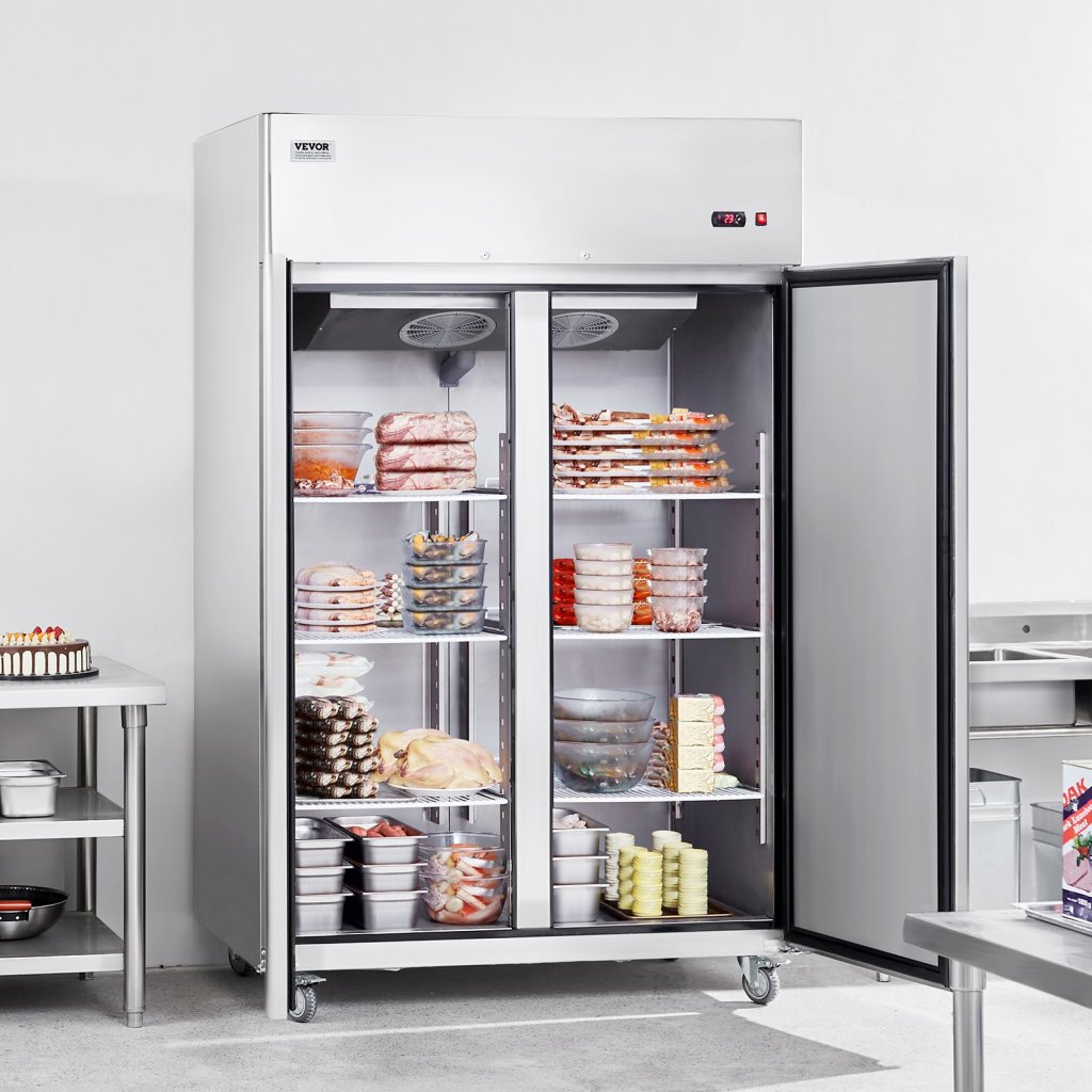 MAIN_19486-4_us-lssyljmcldsmfa7tmv2-original-img-v1-commercial-freezer-fr-m100-1-12