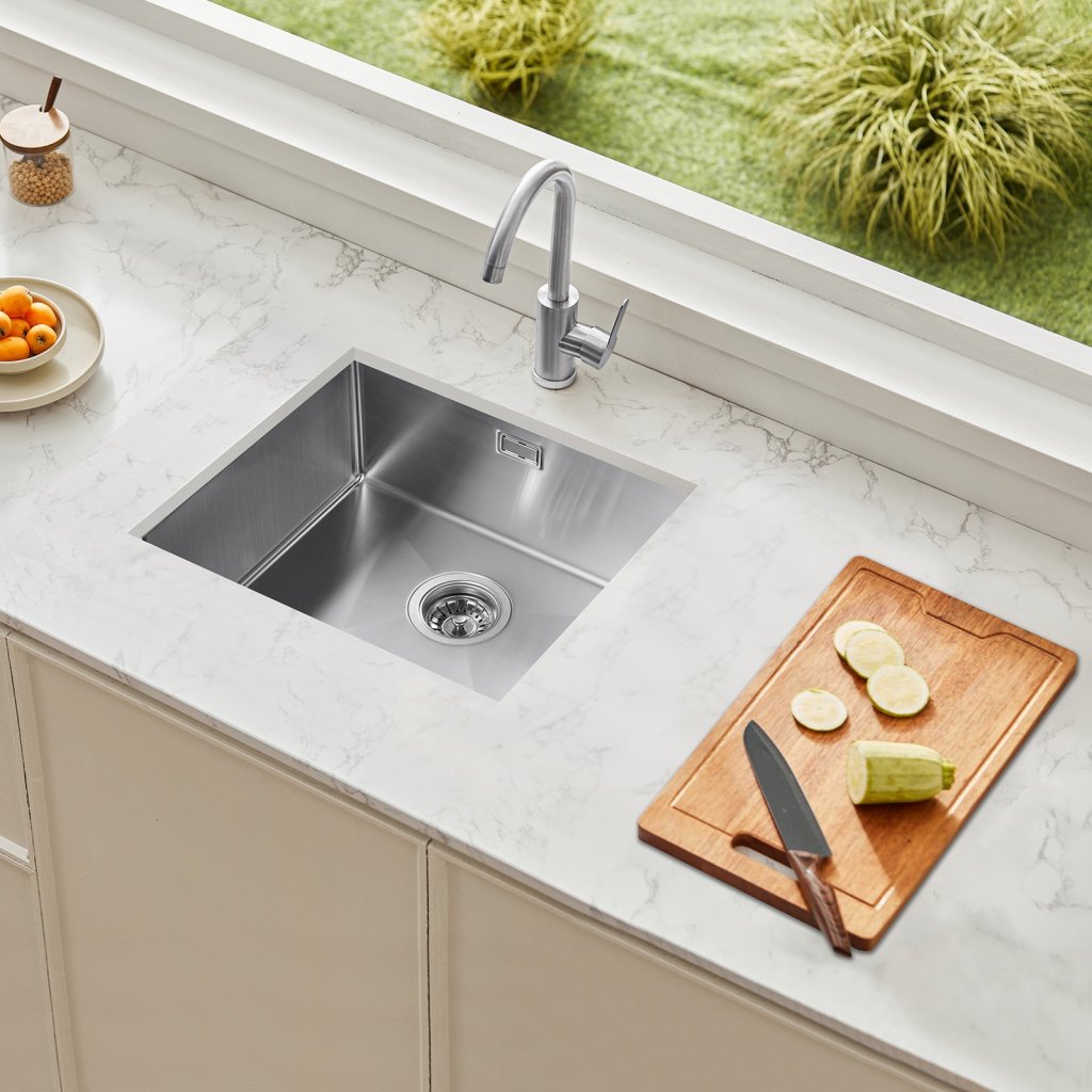 MAIN_26103-4_us-qrssctxpdc500rvrgv0-original-img-v1-stainless-steel-kitchen-sink-m100-1-12