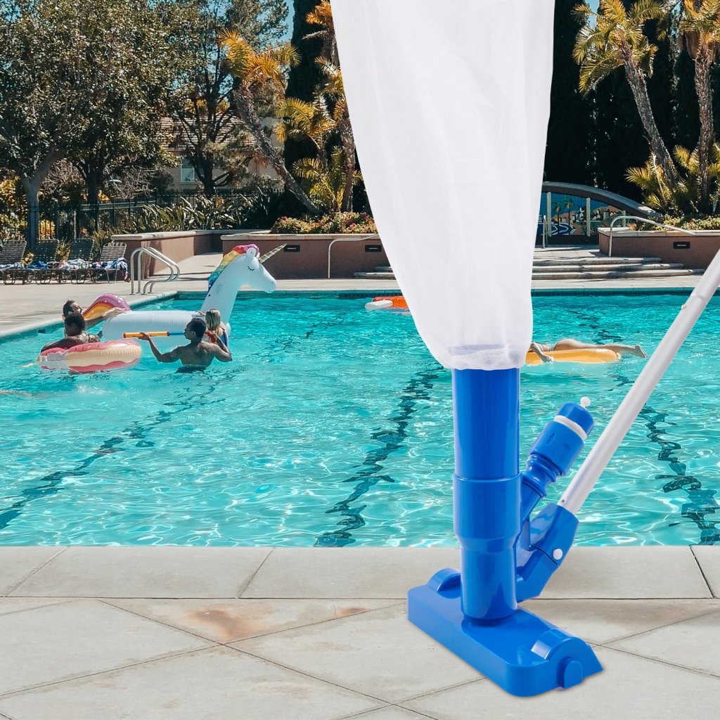 MAIN_15244-4_us-sc185cm6144cm70gov0-original-img-v2-pool-vacuum-cleaner-m100-1-12