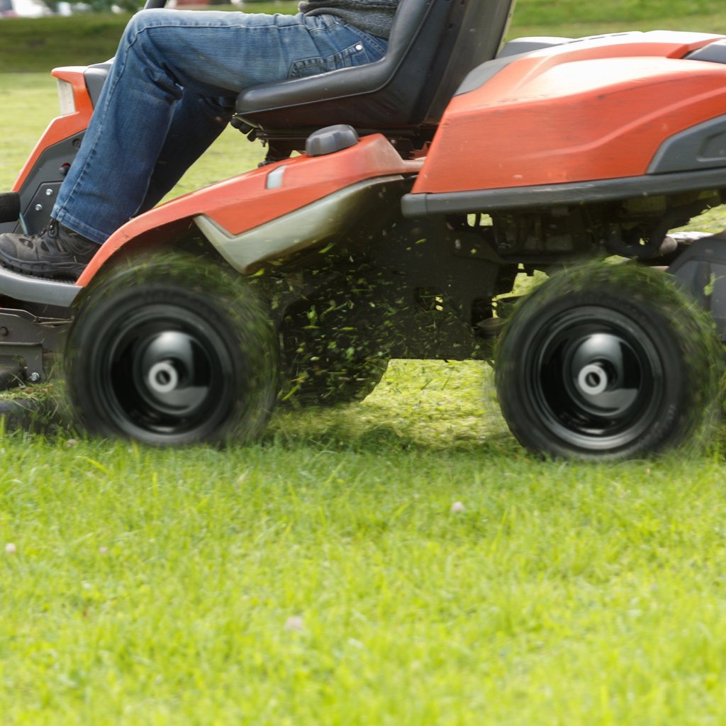 15385-4_us-gcjlz11x45sxtcawdv0-original-img-v1-lawn-mower-tires-m100-1-12