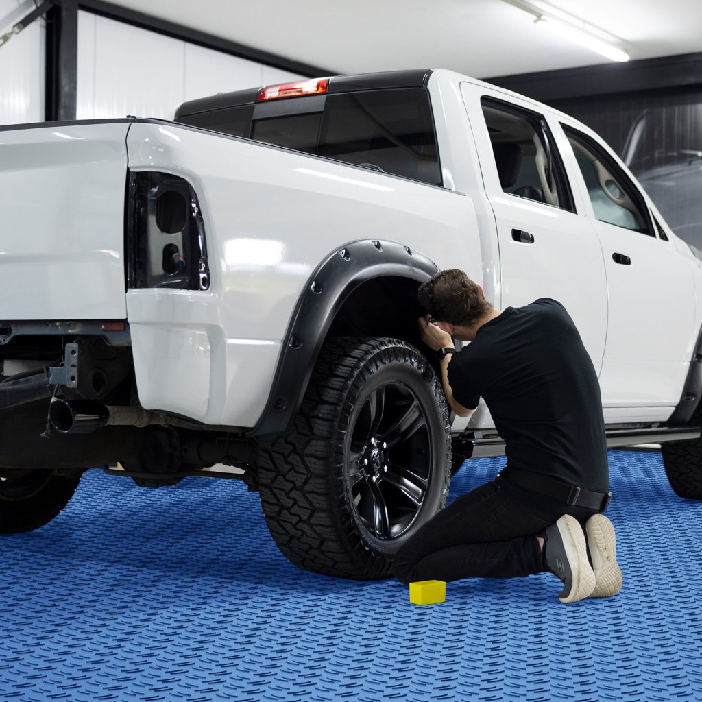 16003-4_us-ckddlsj251212c791v0-original-img-v1-garage-floor-mat-m100-1-12