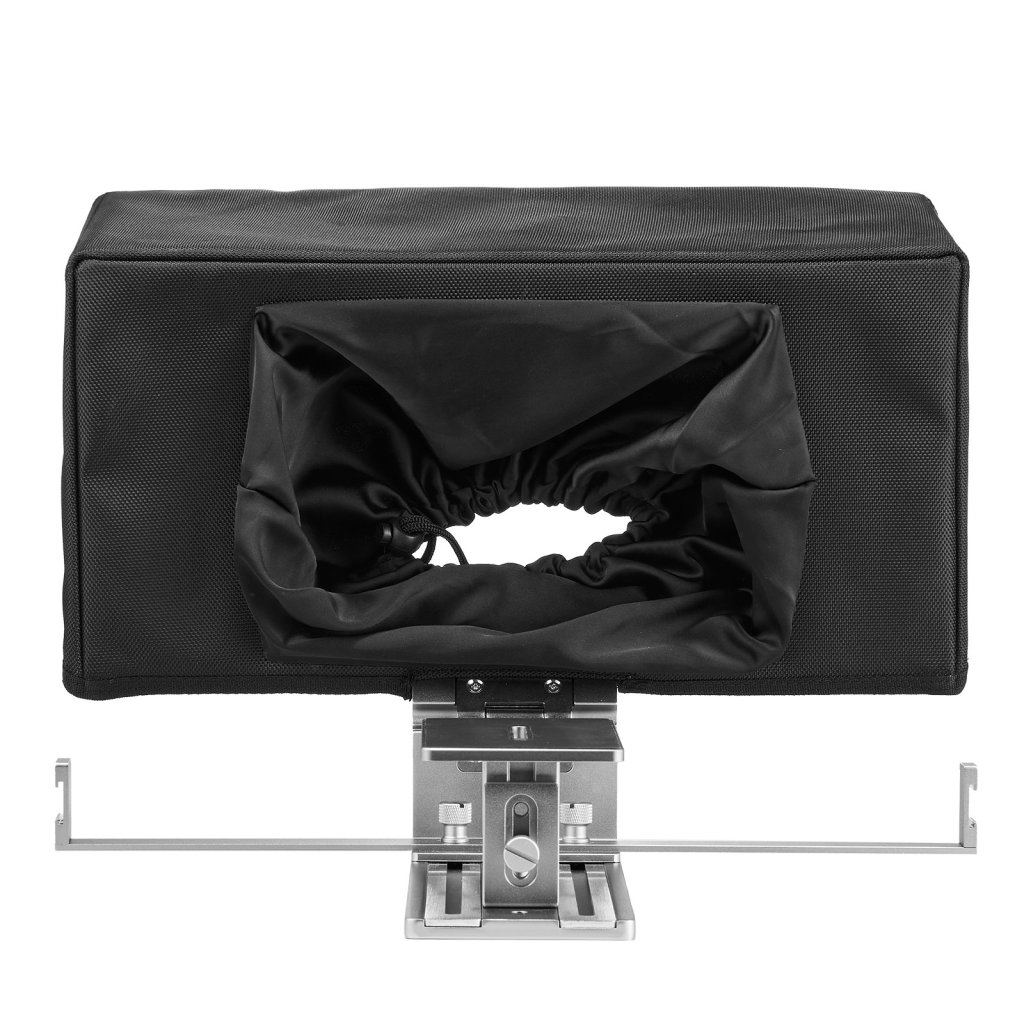 25695-2_us-ldstcq16ycdyyev33v0-original-img-v1-prompt-teleprompter-m100-10