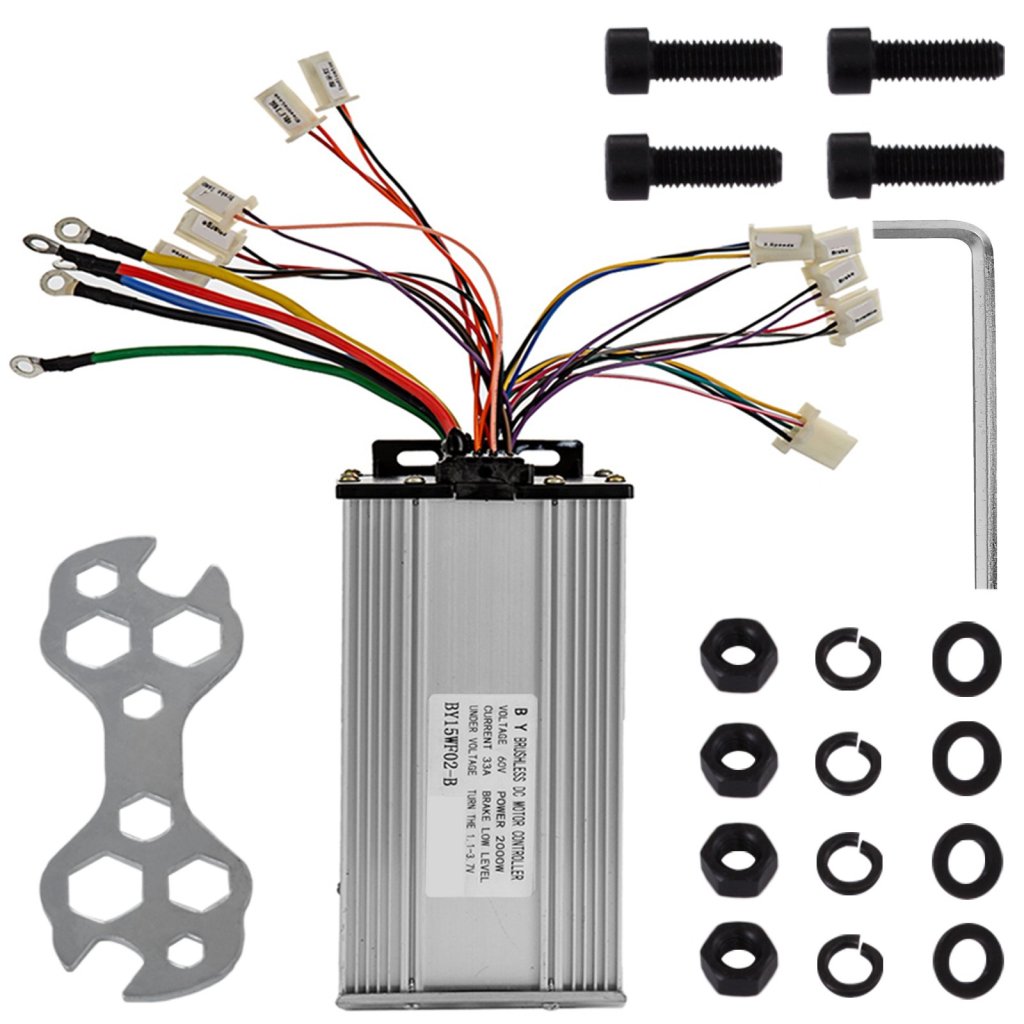 38538-8_60v-dc-2000-wattovy-elektricky-bezkartacovy-regulator-motoru-s-11zubym-ozubenym-kolem-a-montaznim-drzakem-pro-motokary--kolobezky-a-elektrokola