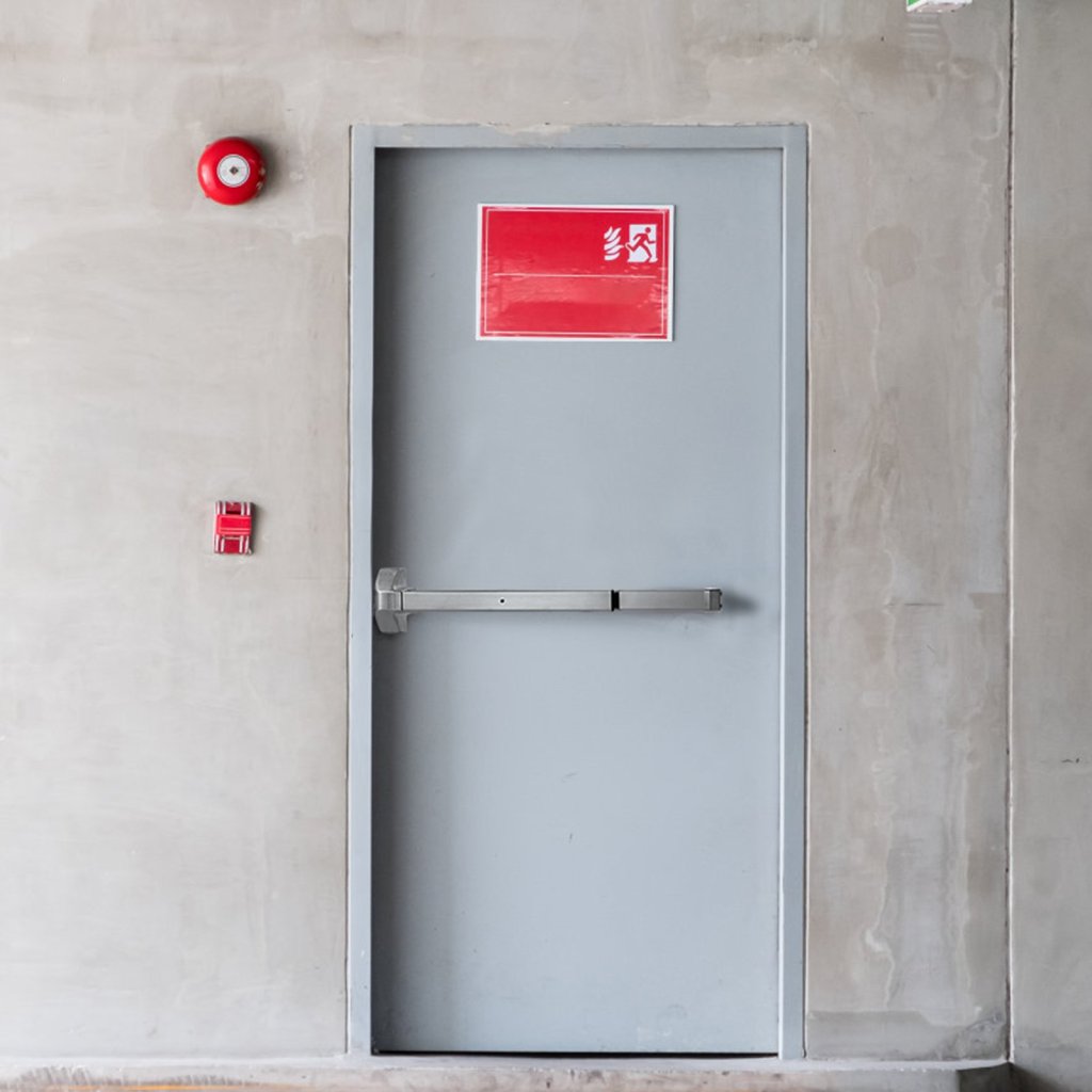 MAIN_16657-4_us-fzl31ycbxg0013kc1v0-original-img-v2-push-bar-door-locks-m100-1-12