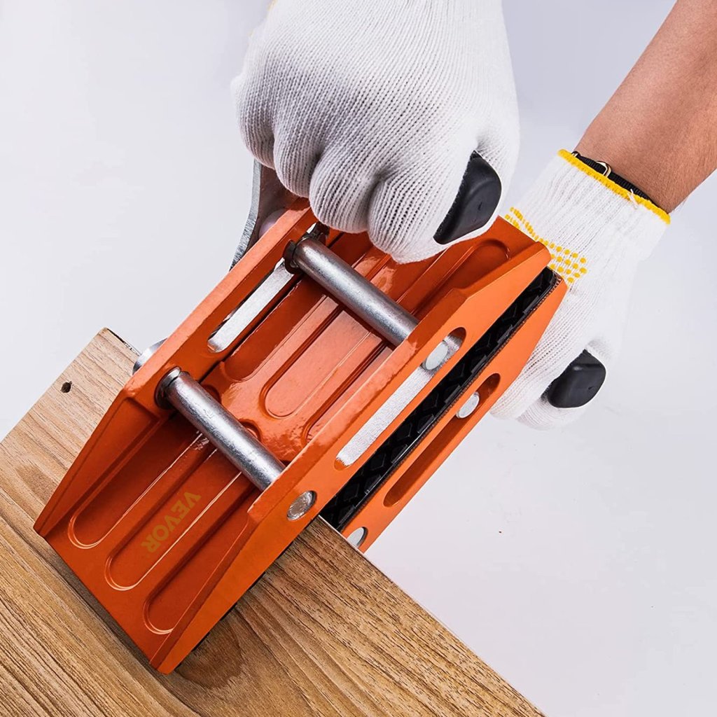 MAIN_16780-4_us-ssb300kg560mm5llxv0-original-img-v1-carrying-clamps-m100-1-1