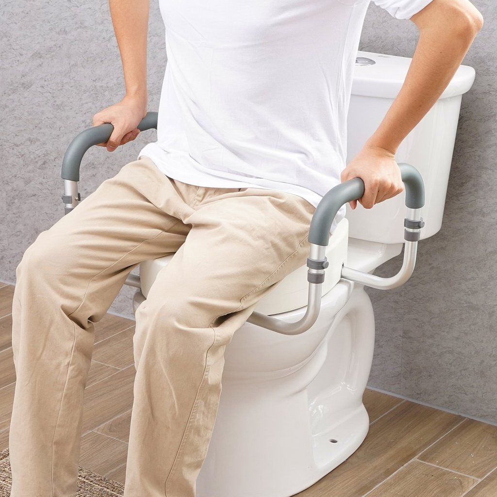 MAIN_16993-4_us-azsjgmtzddfstv95sv0-original-img-v1-raised-toilet-seat-m100-1-12