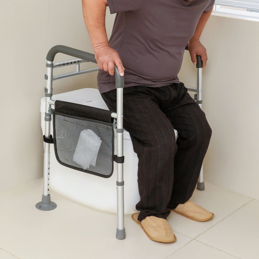 MAIN_21820-4_us-sjldjykaqlg3y0myqv0-original-img-v1-toilet-safety-rails-m100-1-12-2